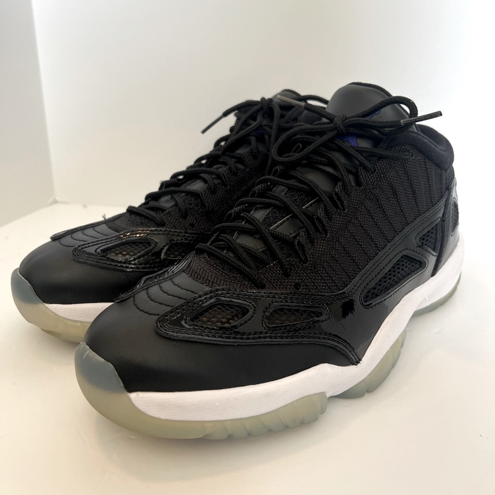 Air Jordan 11 Retro Low IE “Space Jam”